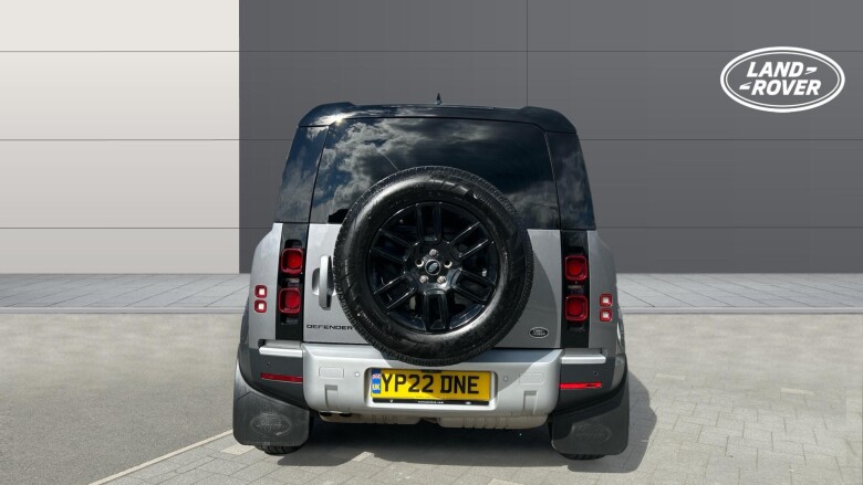 Land Rover Defender 3.0 D250 SE 110 5dr Auto Diesel Estate